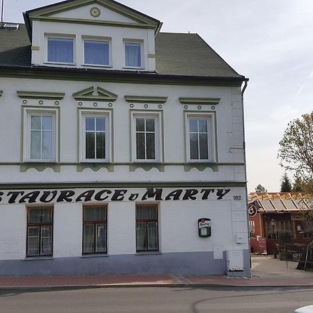 Restaurace U Marty Hotell Dubí Exteriör bild